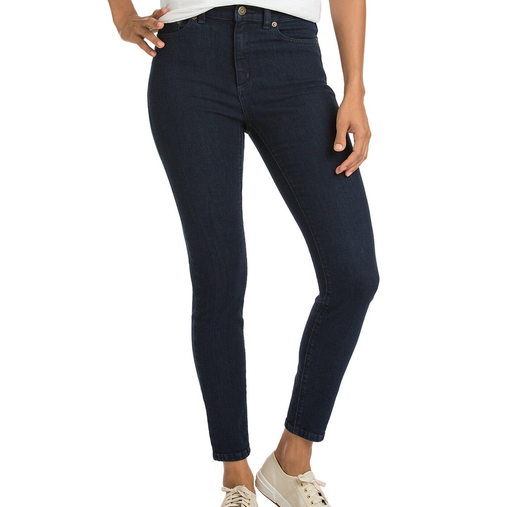Vineyard Vines Diver Wash High Rise Denim